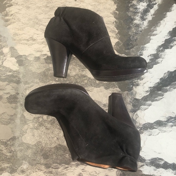 NEW NAYA Bara Suede Leather Booties Heels size 5 - Picture 14 of 14